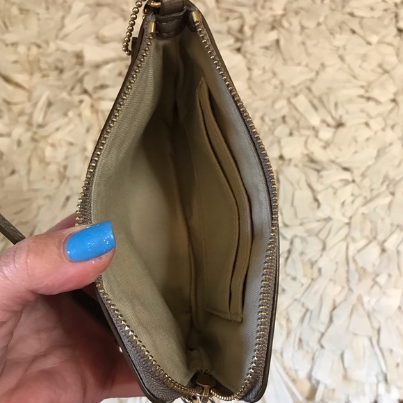 Coach corner zip cross grain leather wristlet - Picture 6 of 8